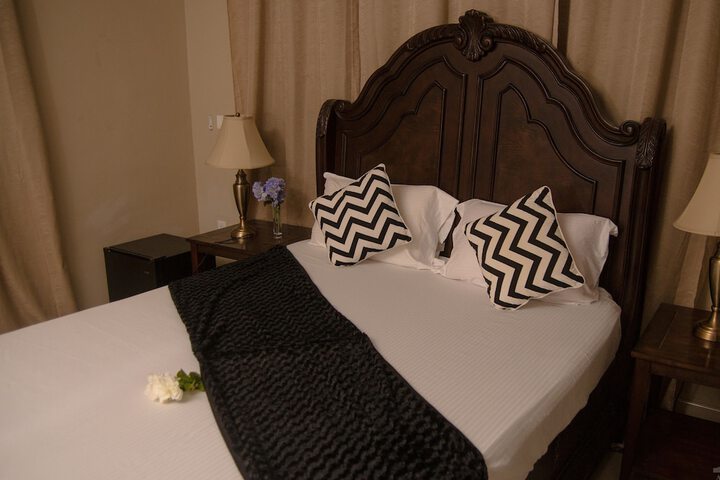 Room 15 of 60