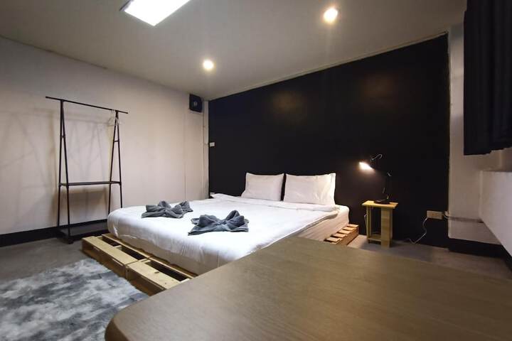 Room 18 of 44