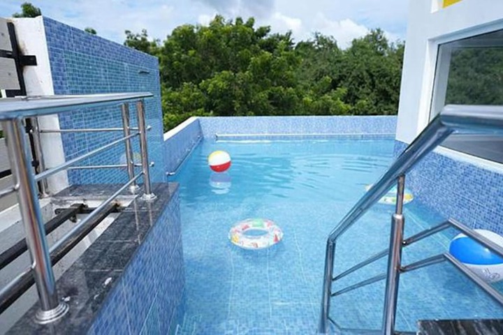 Pool 19 of 22