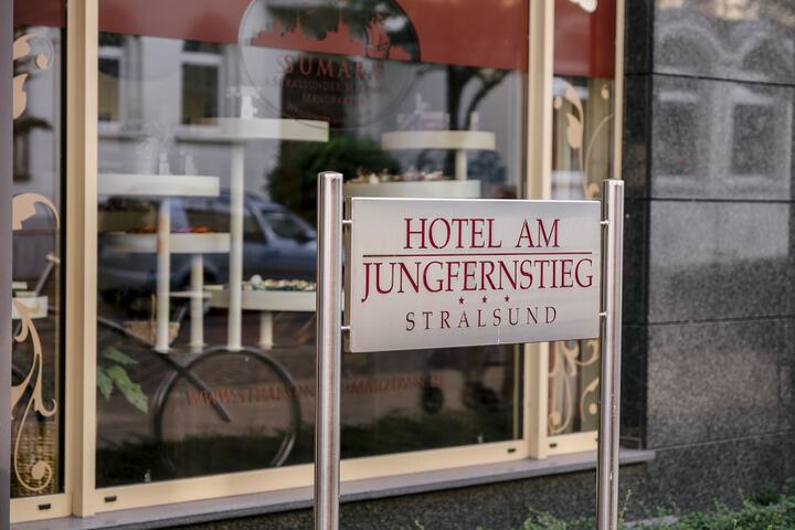 Hotel 49 of 58