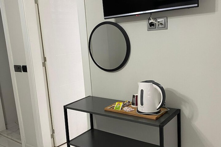 Room 13 of 35