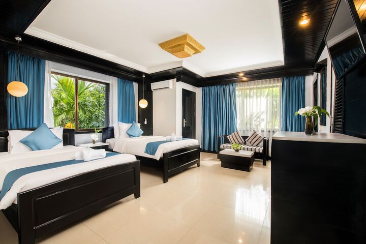 Room 12 of 72