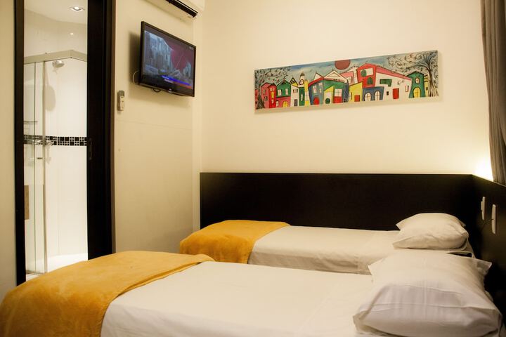 Room 26 of 43