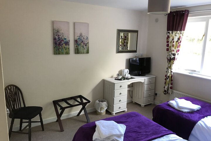 Room 8 of 9