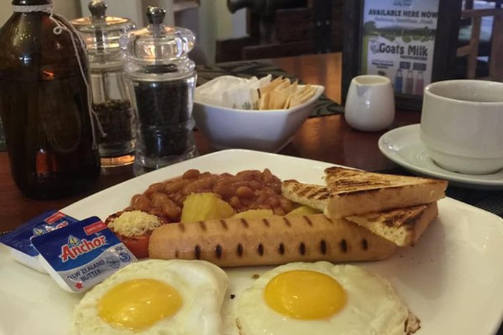 Breakfast/Coffee Service 60 of 73