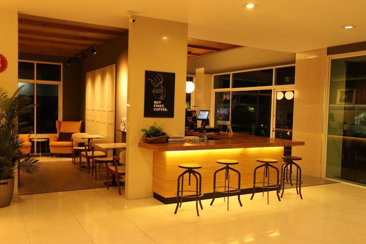 Hotel Interior 2 of 32