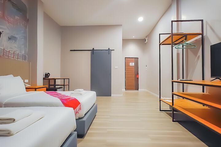 Room 32 of 112