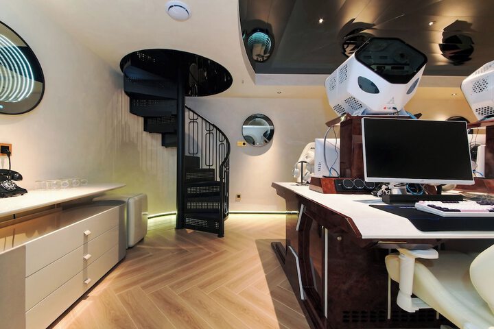 Room 19 of 29