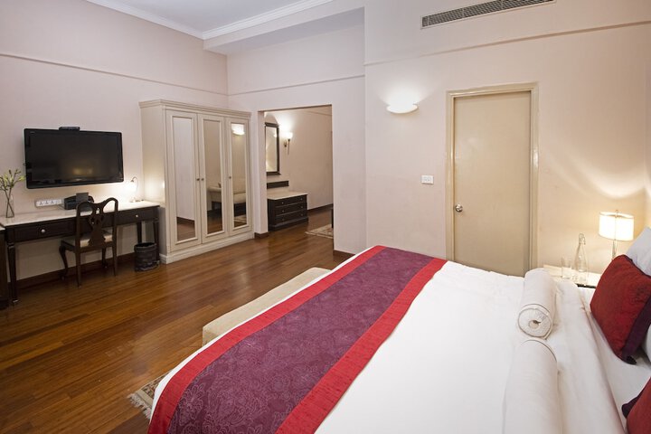 Room 37 of 159