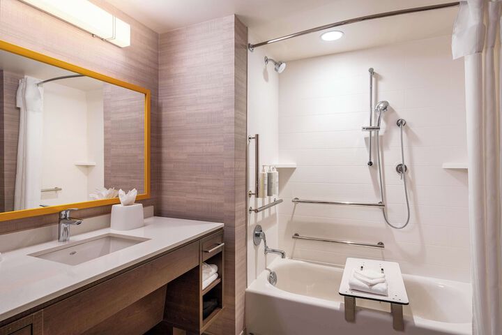 Bathroom shower