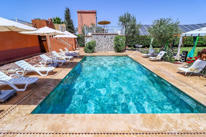 Pool 31 of 44