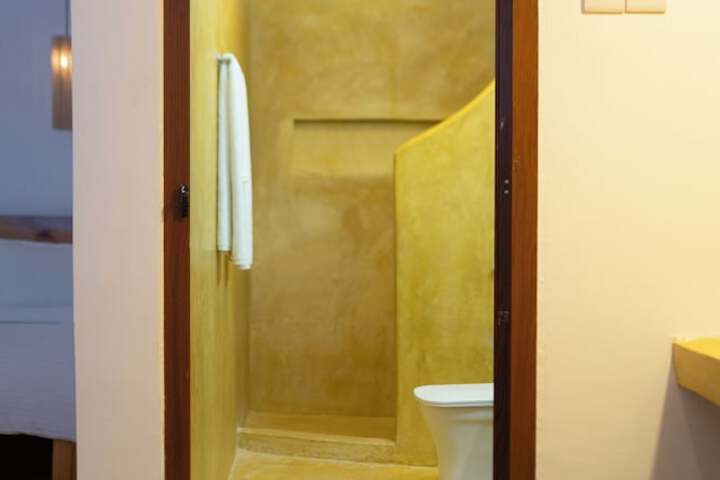 Room 105 of 138