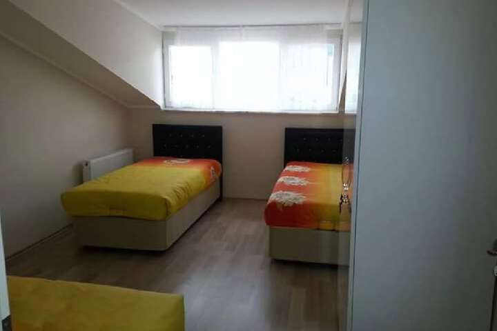 Room 11 of 20