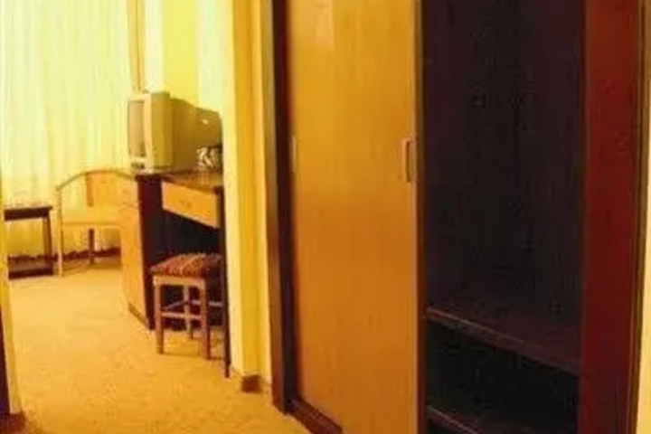 hotel_rooms