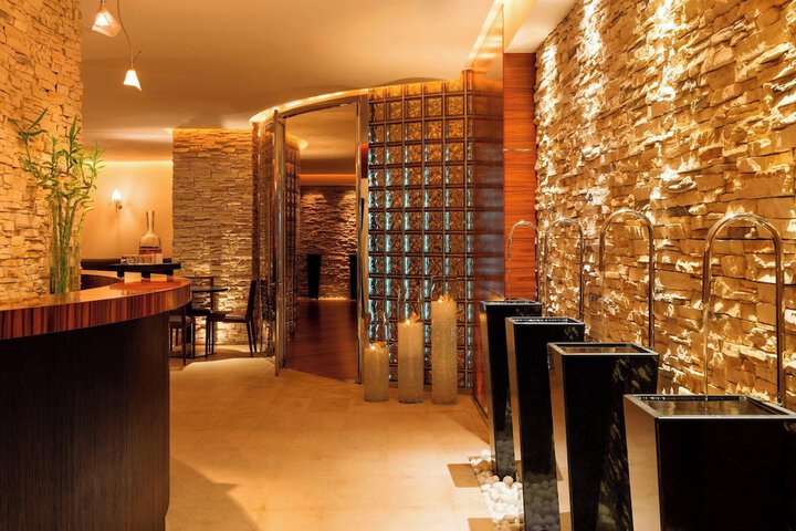 Hotel Interior 5 of 154