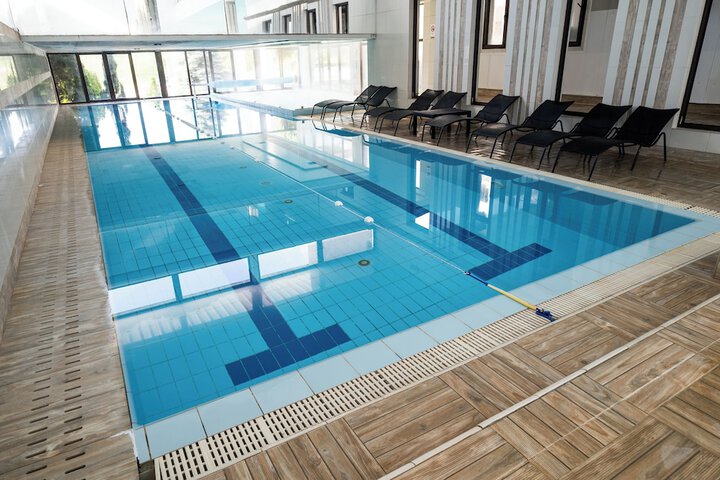 Pool 73 of 93