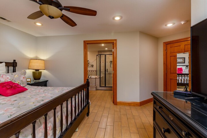 Room 20 of 105