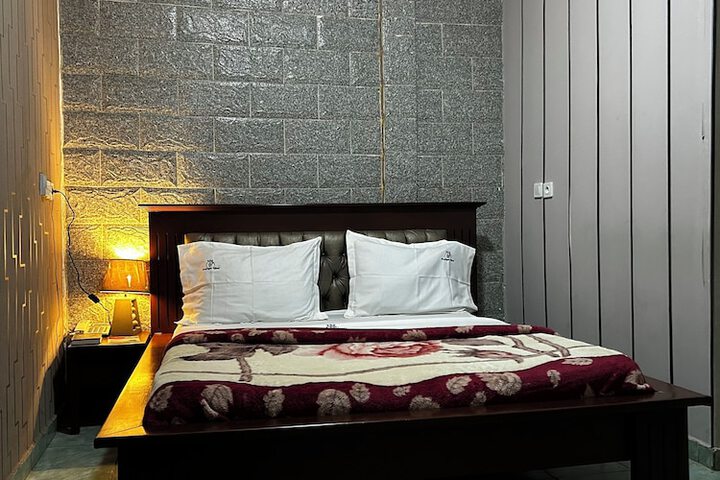 Room 110 of 307