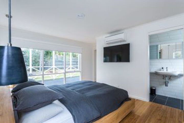 Room 8 of 21