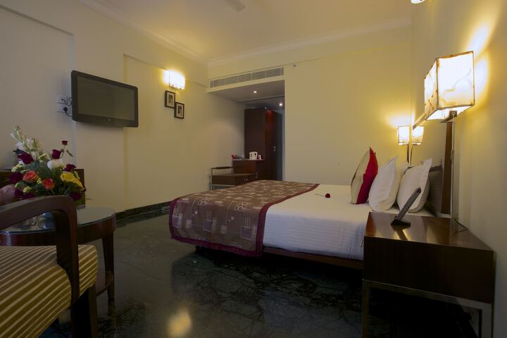 Room 7 of 43