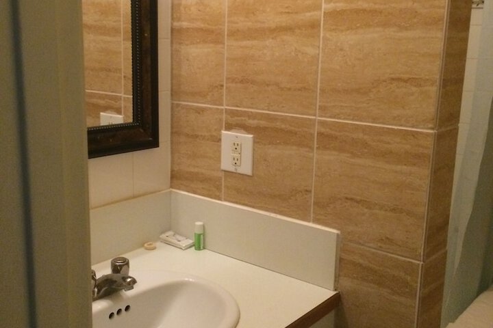 Room 22 of 36