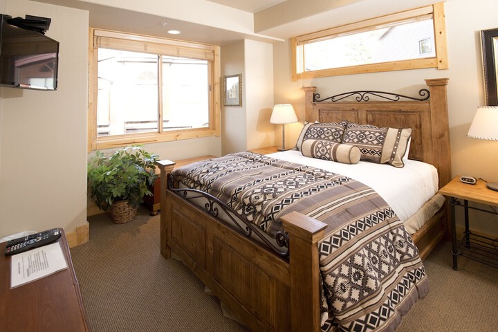 Room 21 of 190
