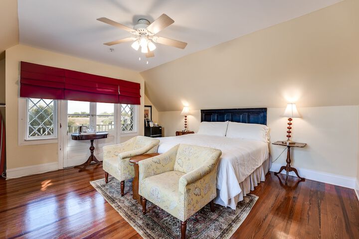 Hotel Interior 77 of 104