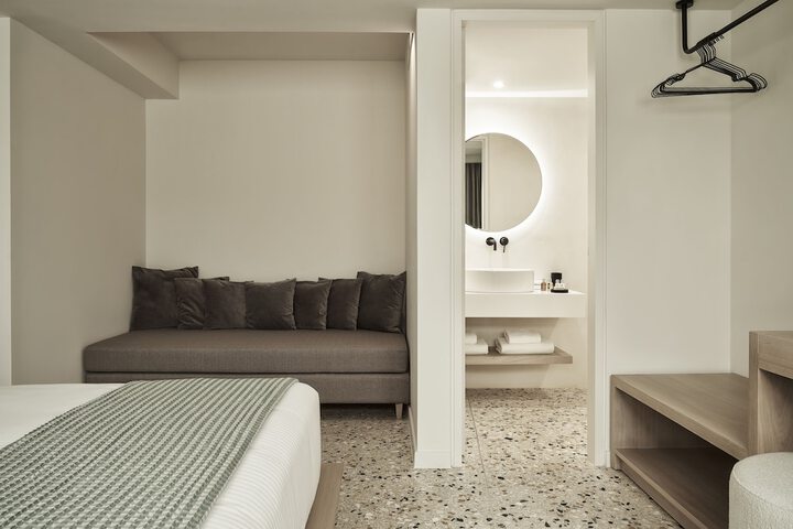 Room 41 of 59
