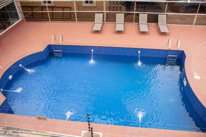 Pool 21 of 27
