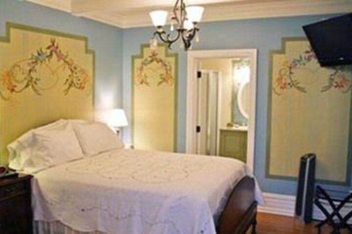 Room 47 of 100