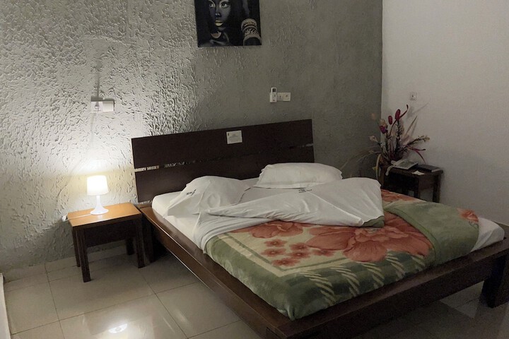 Room 31 of 307