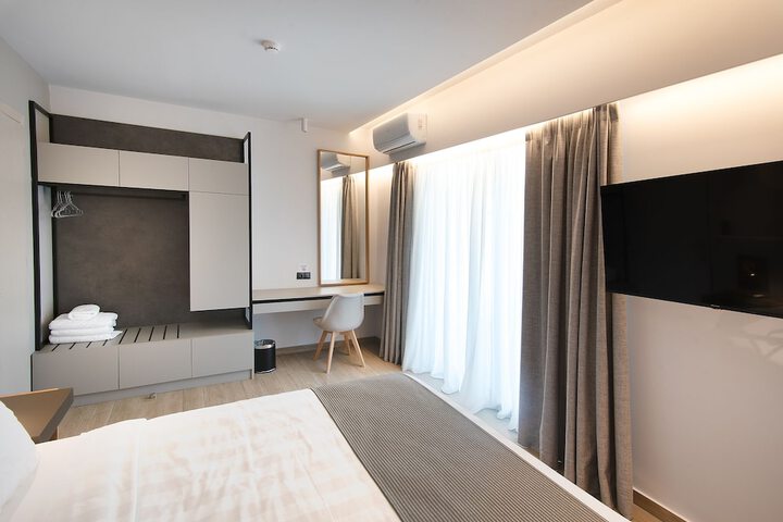 Room 41 of 106