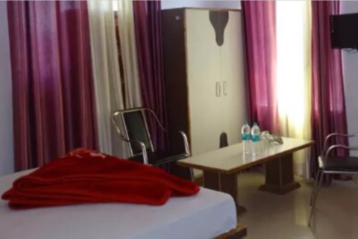 Room 4 of 11