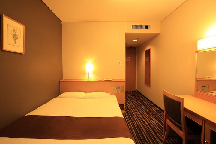 Room 7 of 52