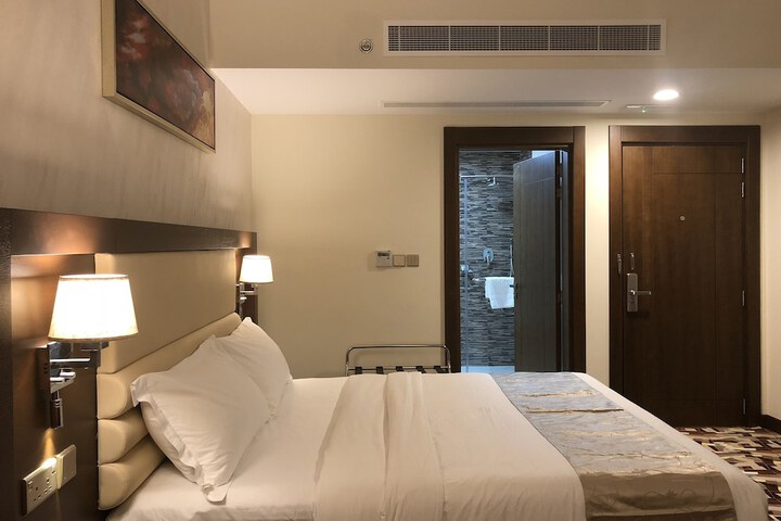 Room 21 of 55