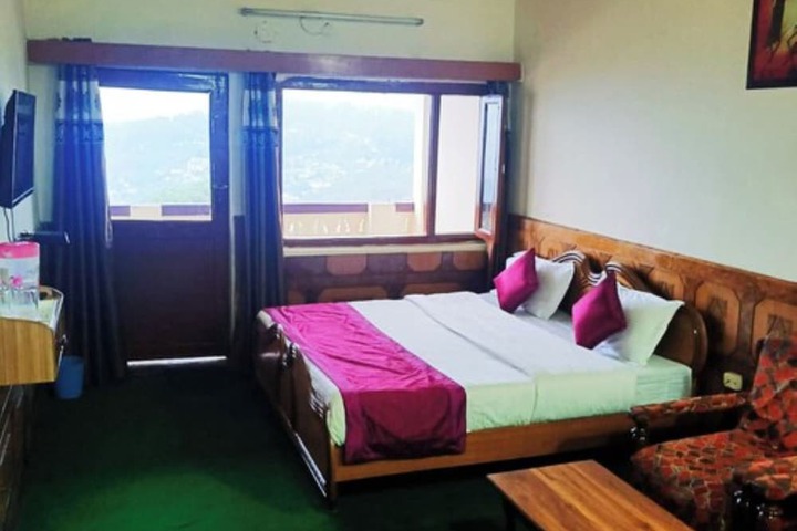 Room 6 of 19