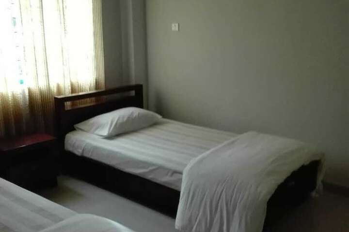 Room 5 of 64