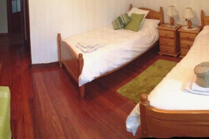 Room 6 of 36
