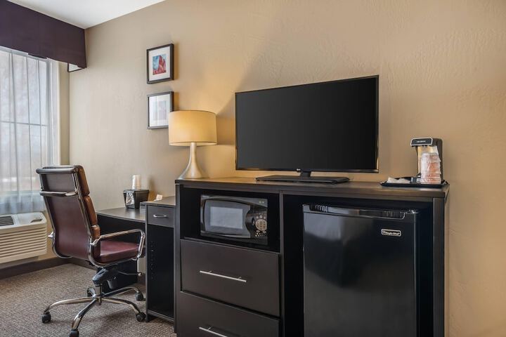 Room 45 of 91