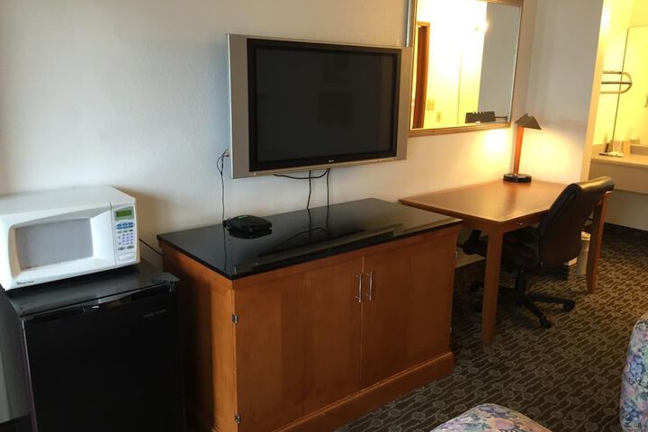 Room 16 of 52