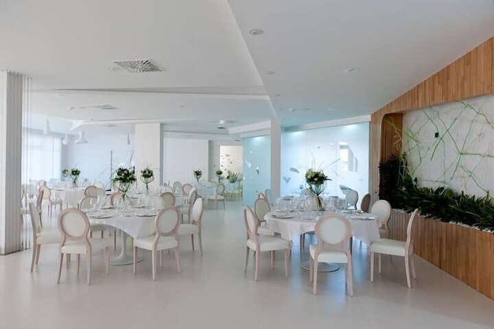 Ballroom/Hall 62 of 68