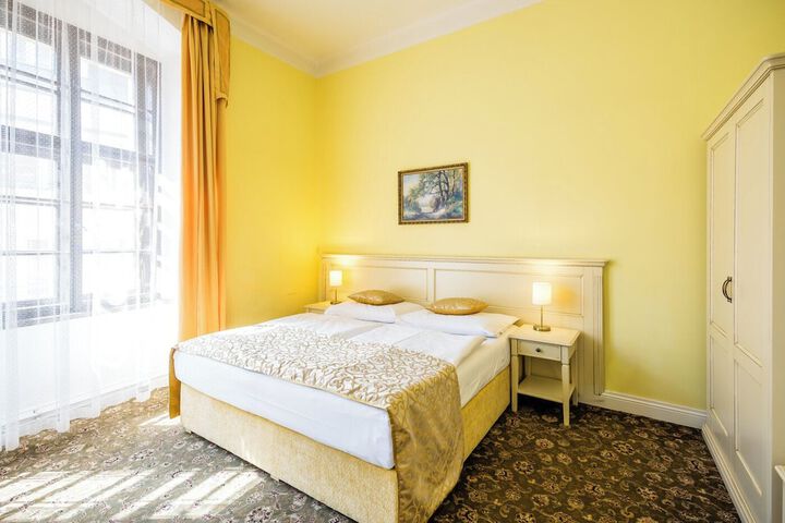 Room 74 of 119