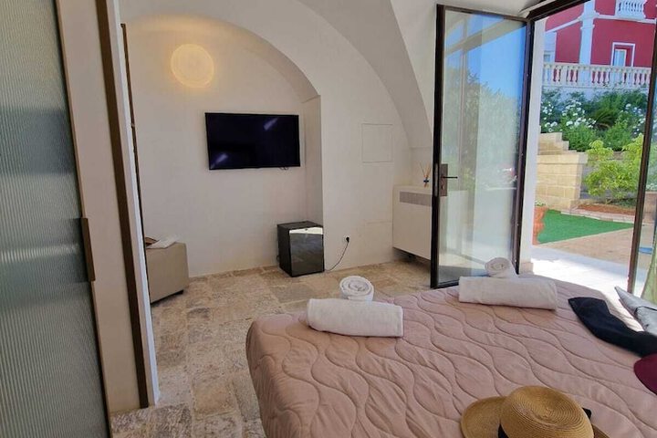 Room 21 of 53