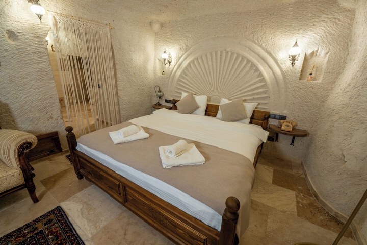Room 14 of 120