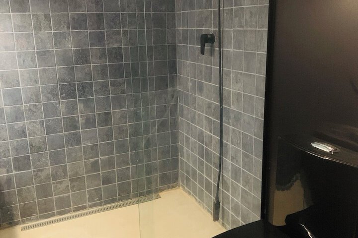 Room 70 of 116