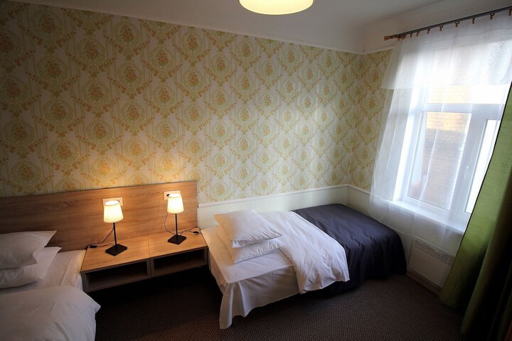 Room 5 of 46