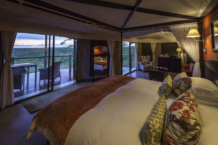 Room 4 of 63