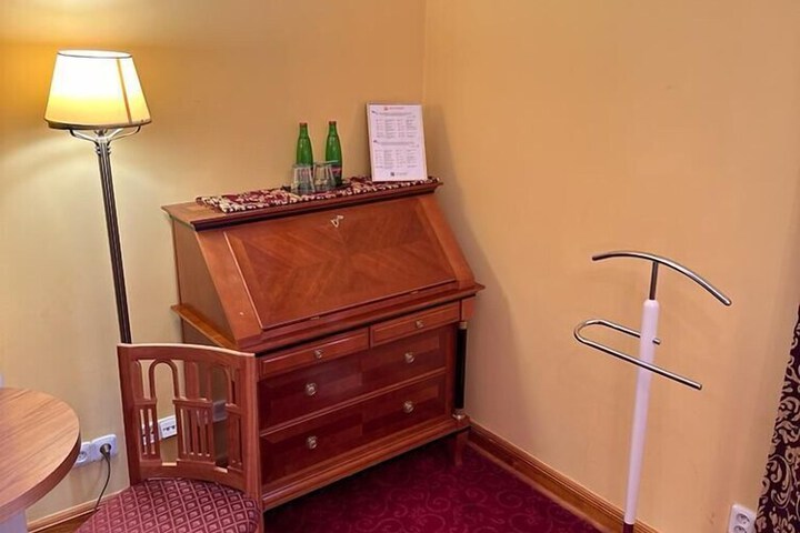 Room 55 of 106
