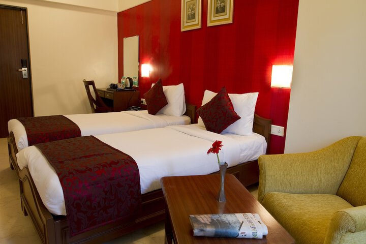 Room 4 of 50