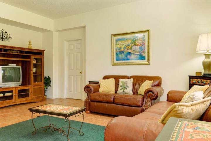 Room 4 of 17